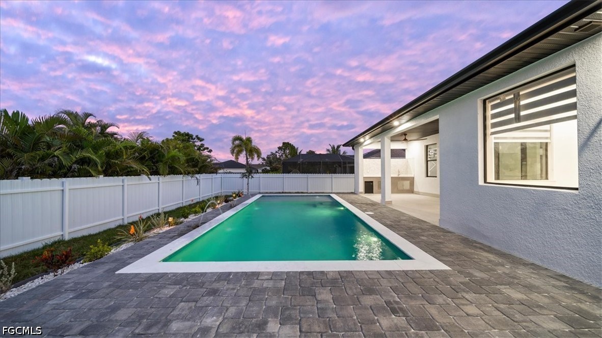 2711 Van Buren Parkway