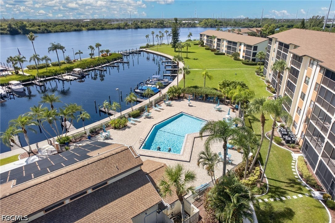 16200 Bay Pointe Boulevard 208