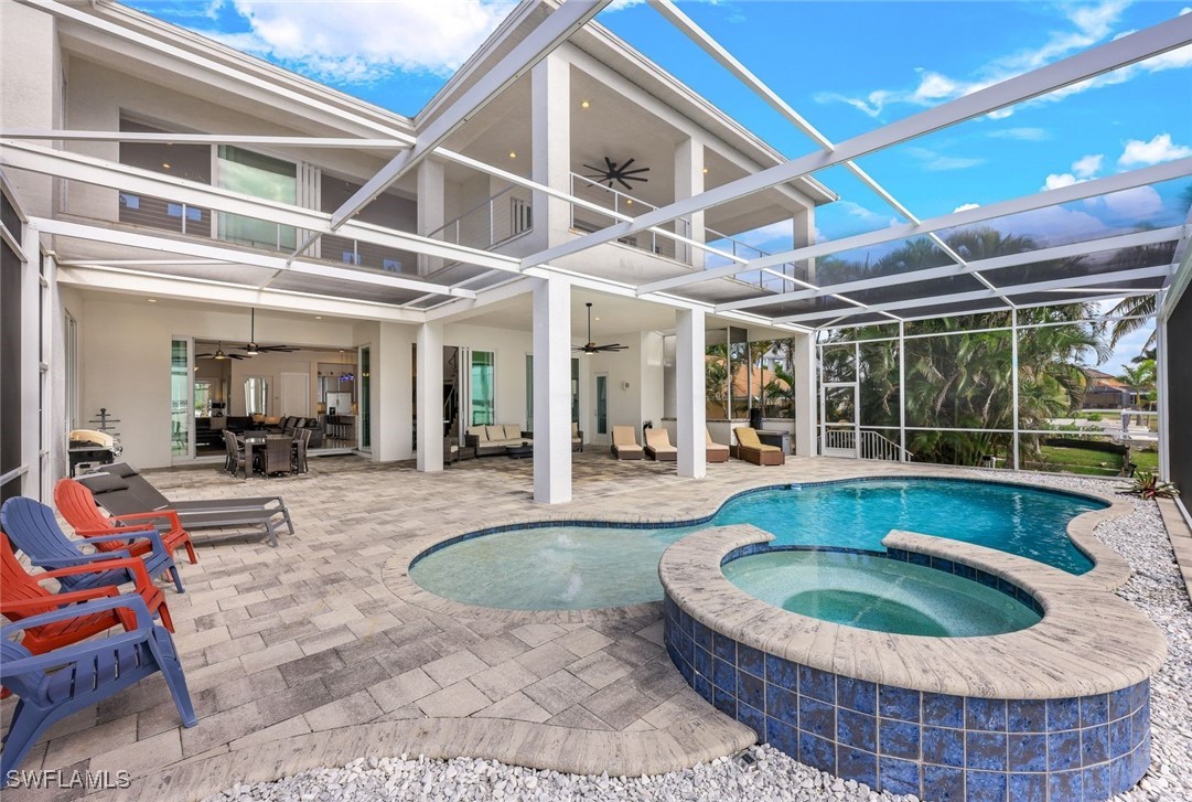 1018 Dolphin Drive