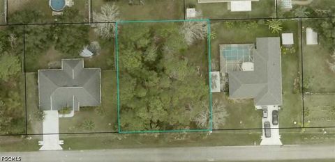 Photo of 9 Slumberland Point, Palm Coast, FL 32164 (MLS # 2026019991)