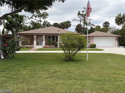 92 Evergreen Road North Fort Myers FL 33903