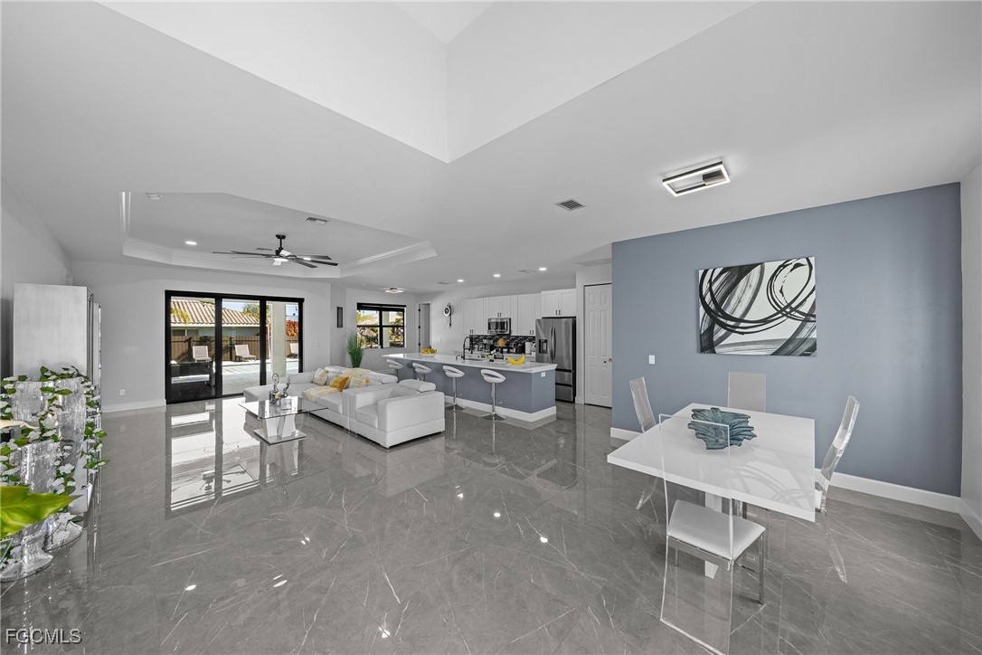 2419 Country Club Boulevard