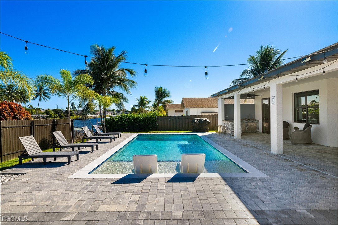2419 Country Club Boulevard