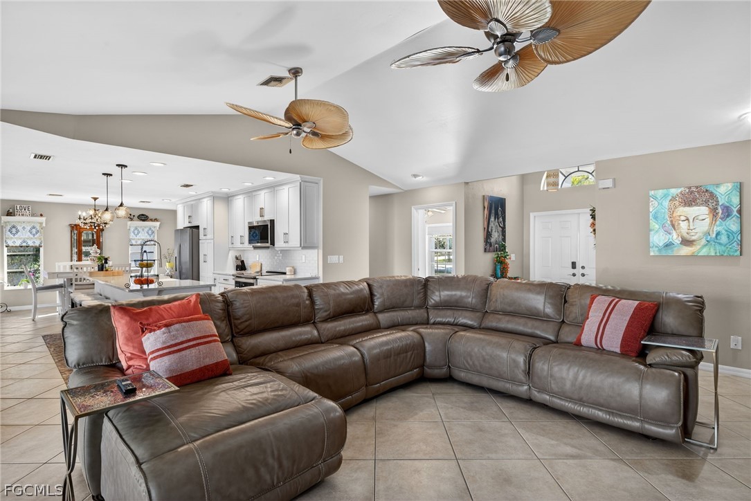 5203 Pelican Boulevard