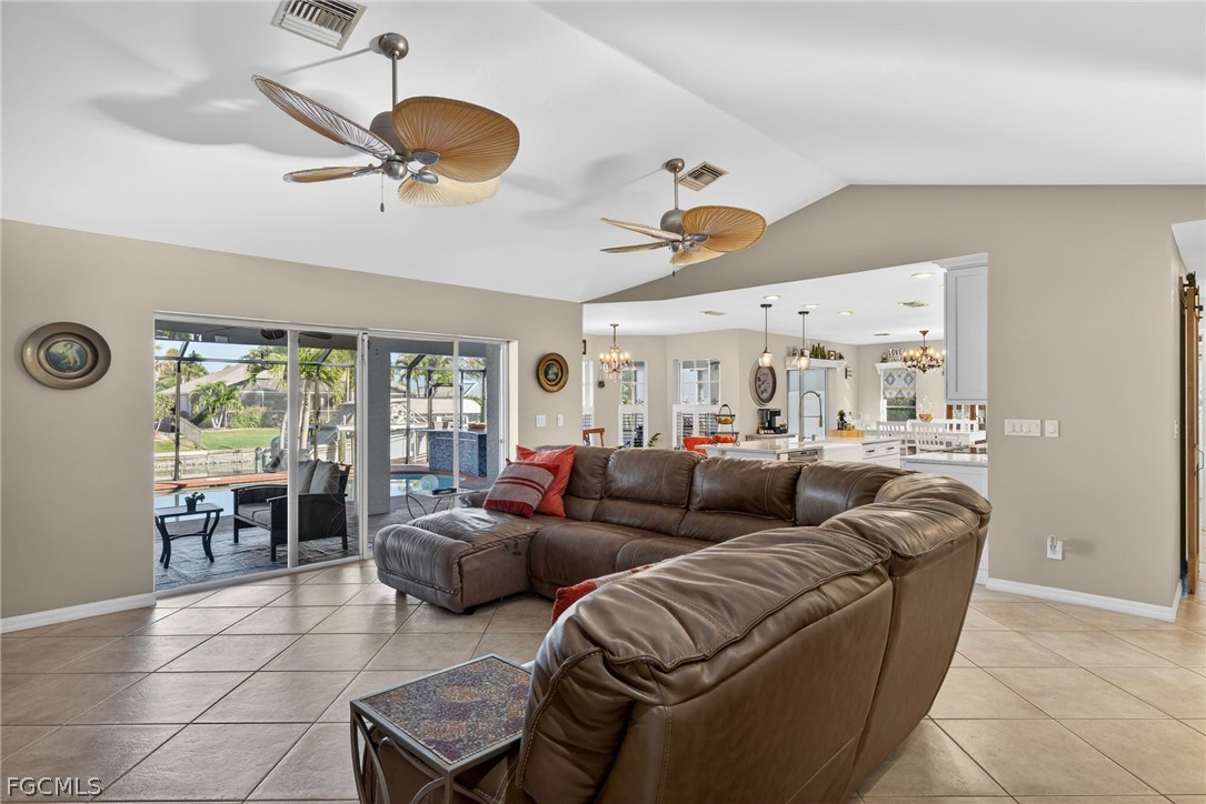 5203 Pelican Boulevard