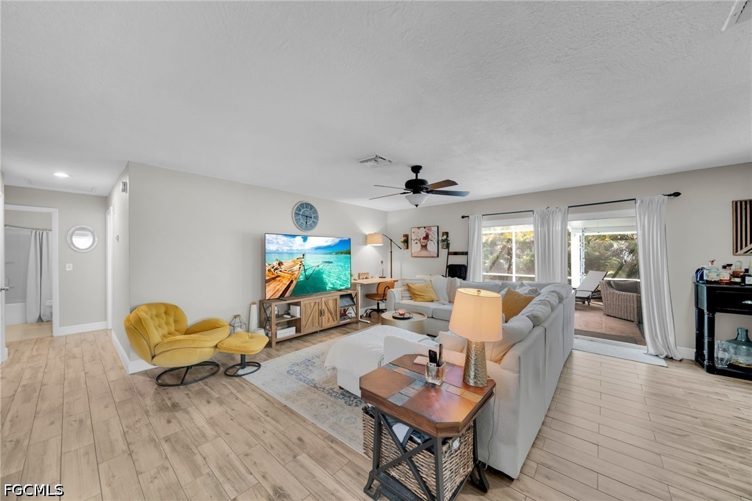 873 Hofstra Drive