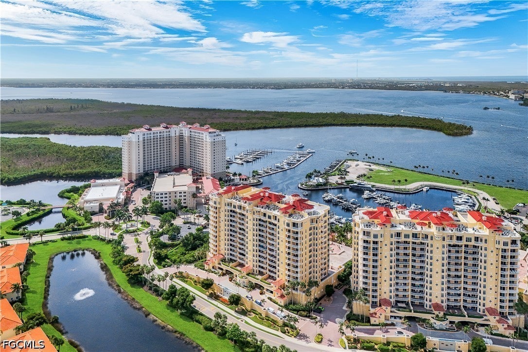 6021 Silver King Boulevard 804