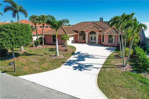 A home in NAPLES