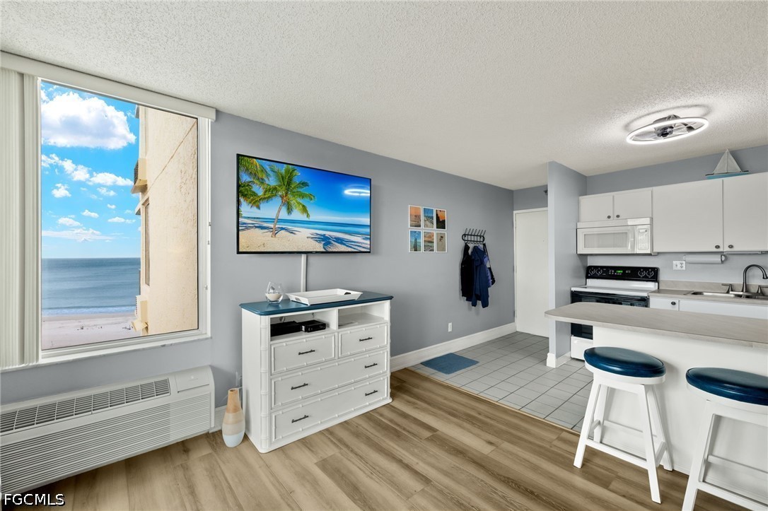 7330 Estero Boulevard 401