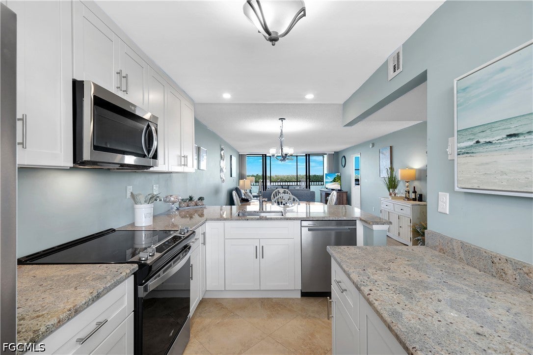 4223 Bay Beach Lane 2D