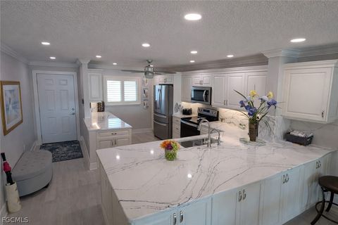 4309 Mariner Way 405 Fort Myers FL 33919