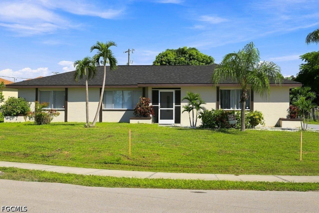 21 SW Trafalgar Parkway