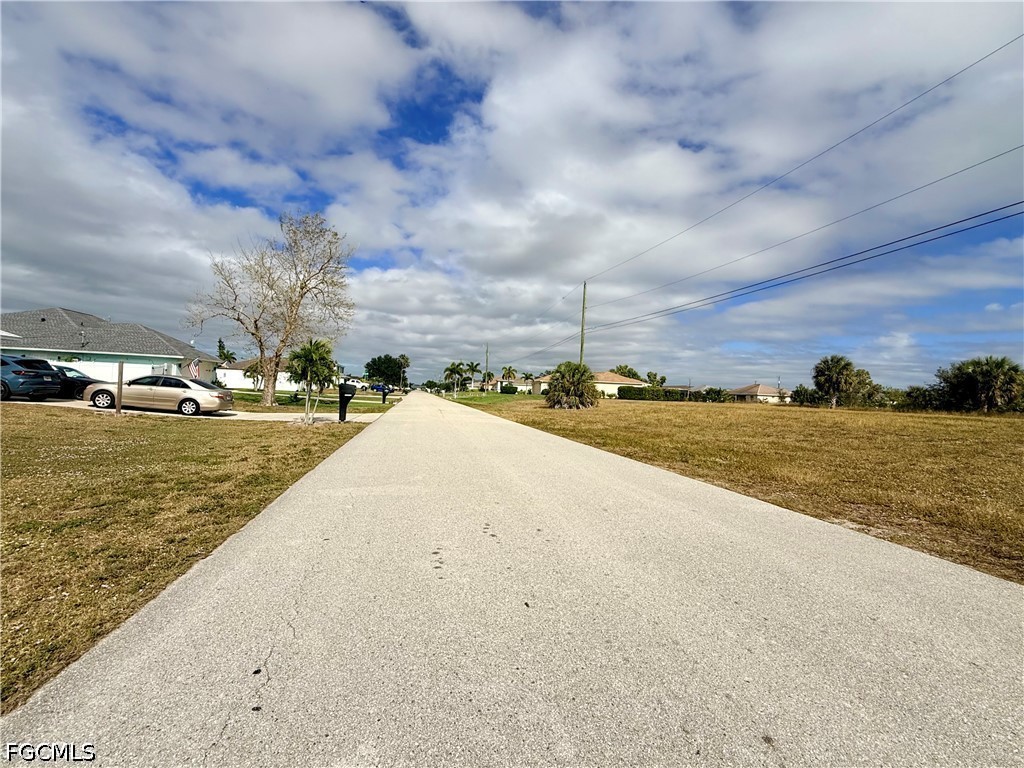 3431 SW 8th Court