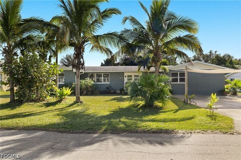 Photo of 1262 Carlene Avenue, Fort Myers, FL 33901 (MLS # 2026031145)