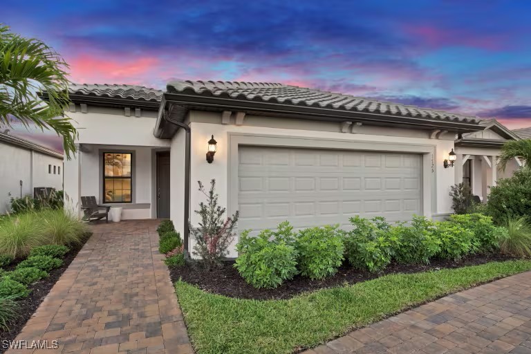Photo 1 of 25 — 1904 Sierra Court, Naples, FL 34120