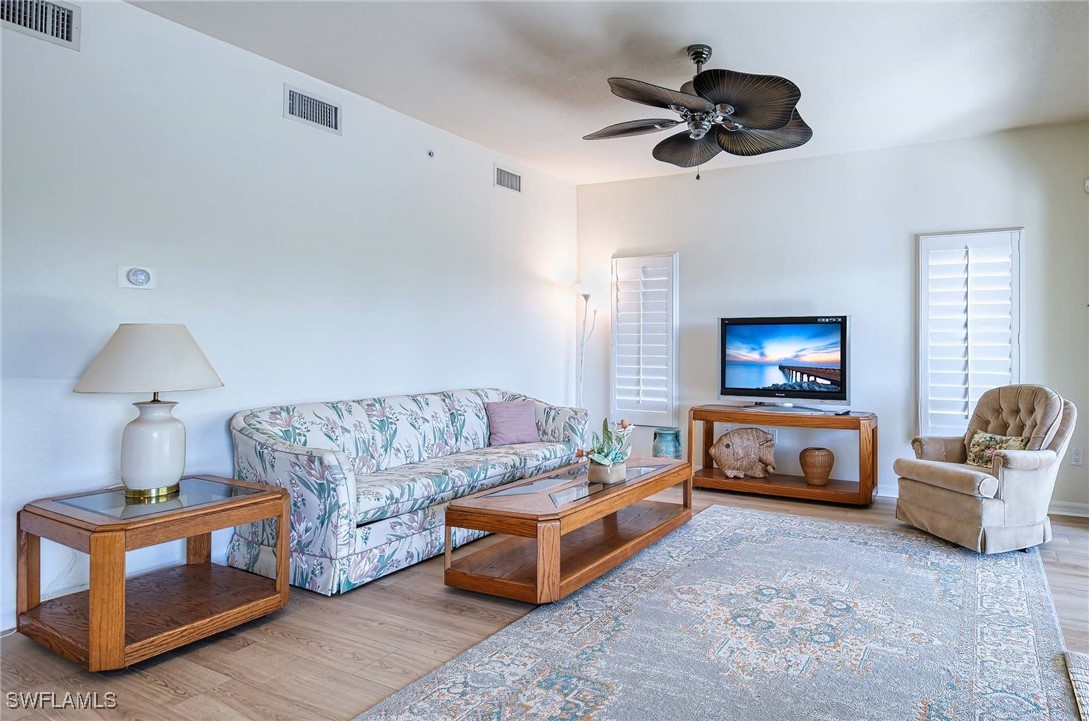 10041 Lake Cove Drive 202