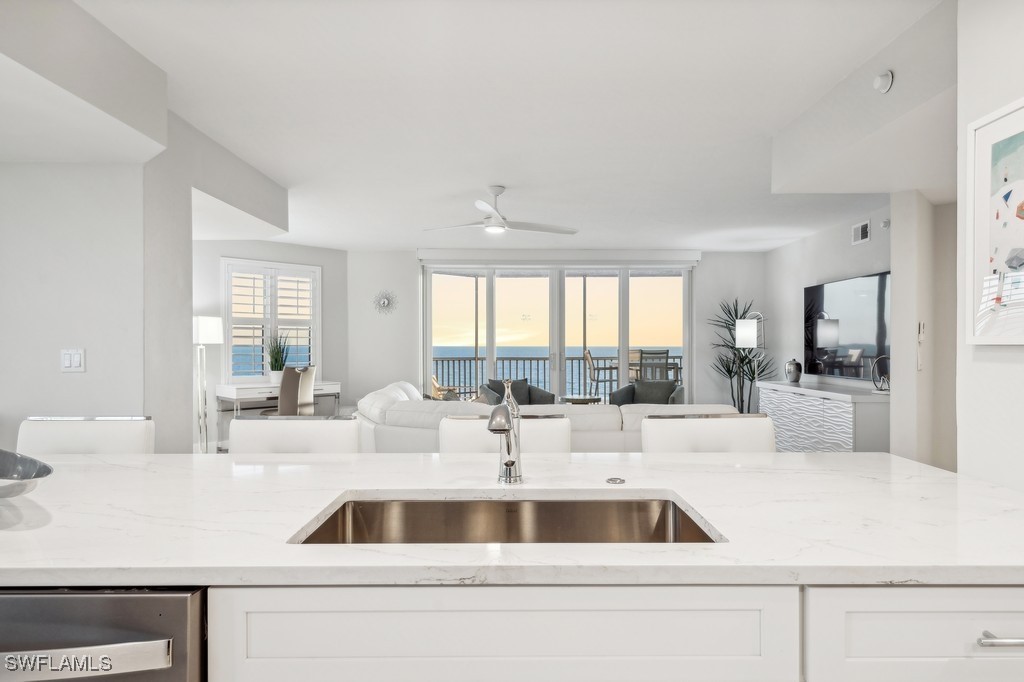 6620 Estero Boulevard 805