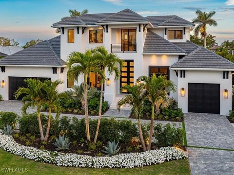 612 Binnacle Drive Naples FL 34103