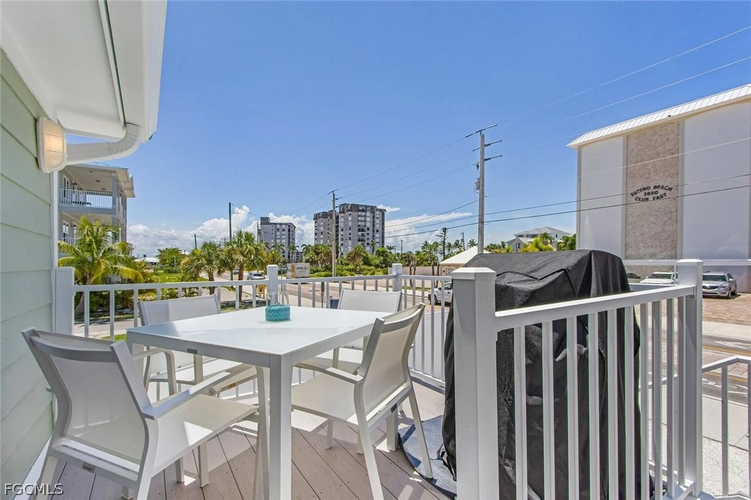 2633 Estero Boulevard