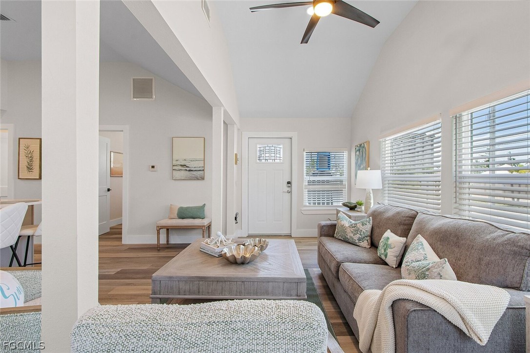 2633 Estero Boulevard