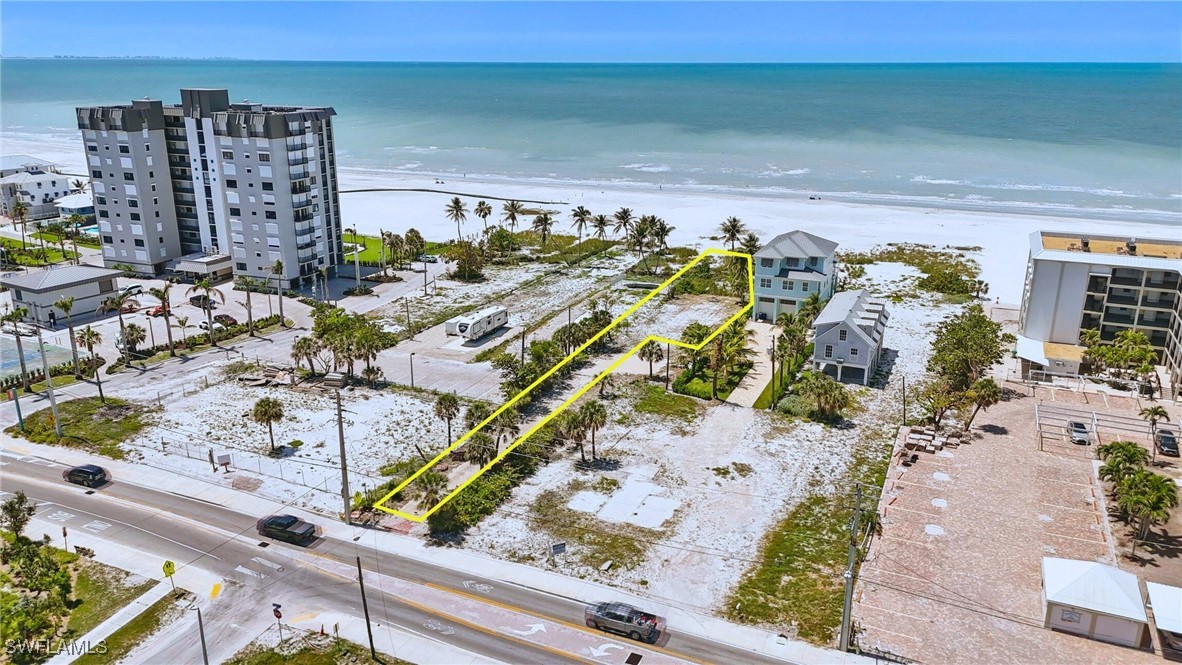 2686 Estero Boulevard