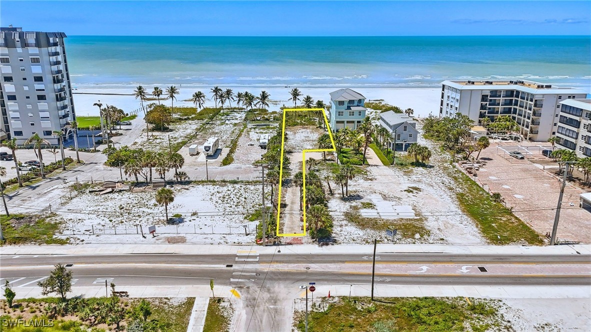 2686 Estero Boulevard