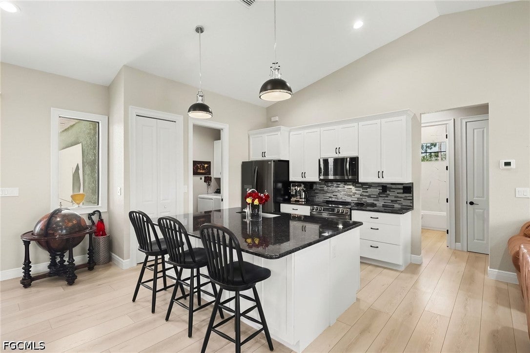 1479 Gateway Lane