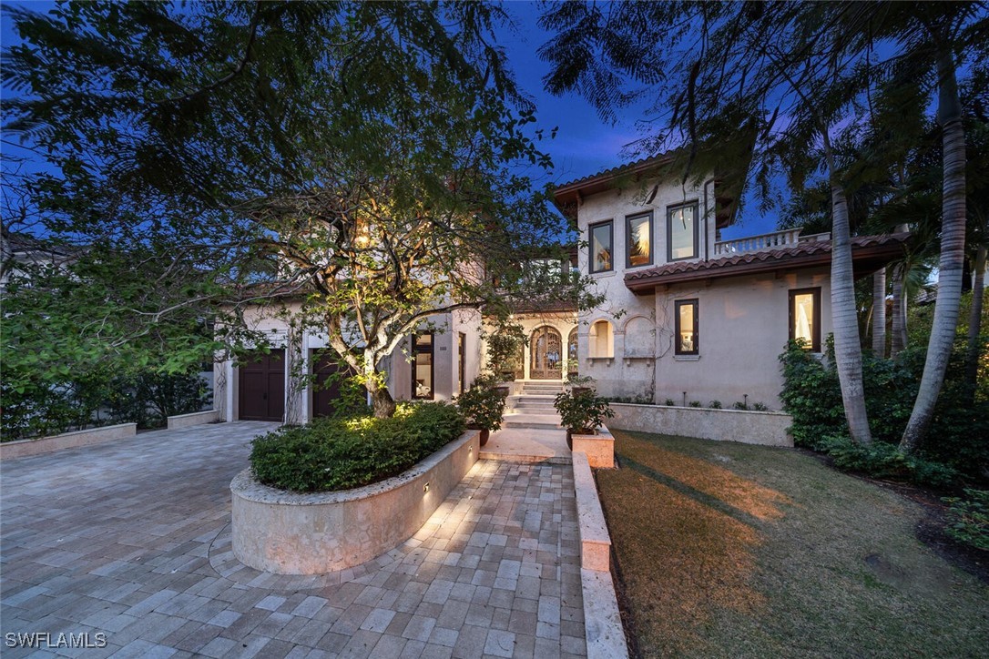 2233 Forrest Lane
