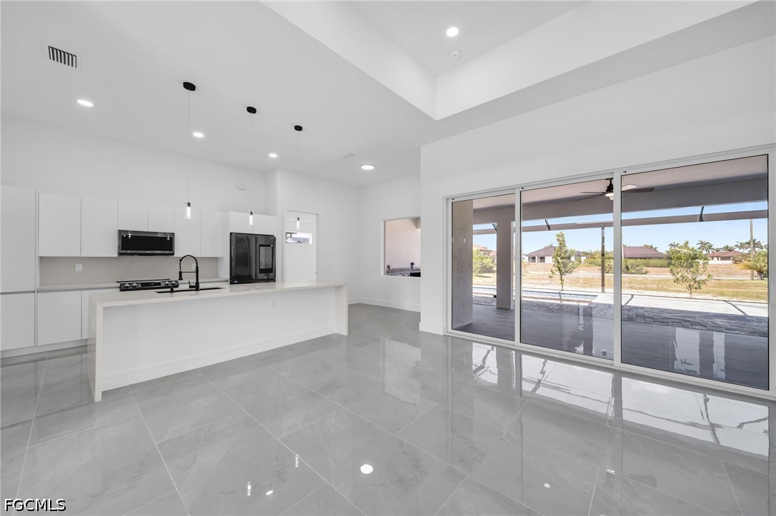 2720 NW 41st Avenue
