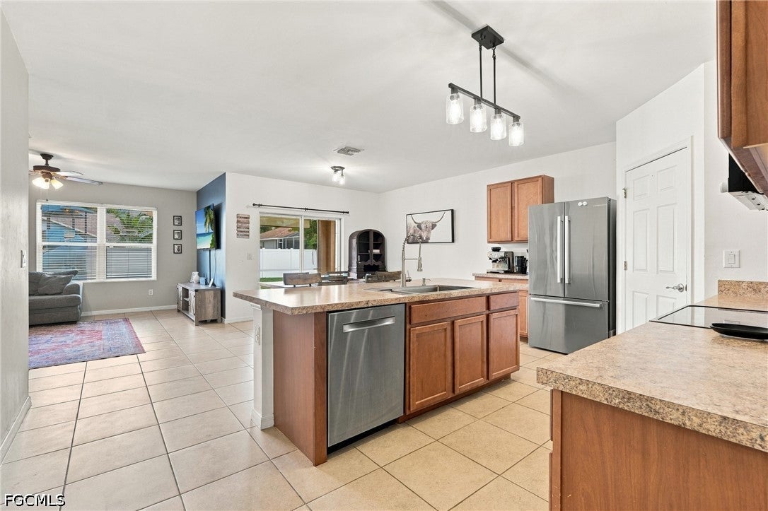 4317 SW 9th Place