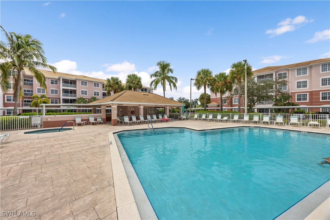 15901 Royal Pointe Lane 404