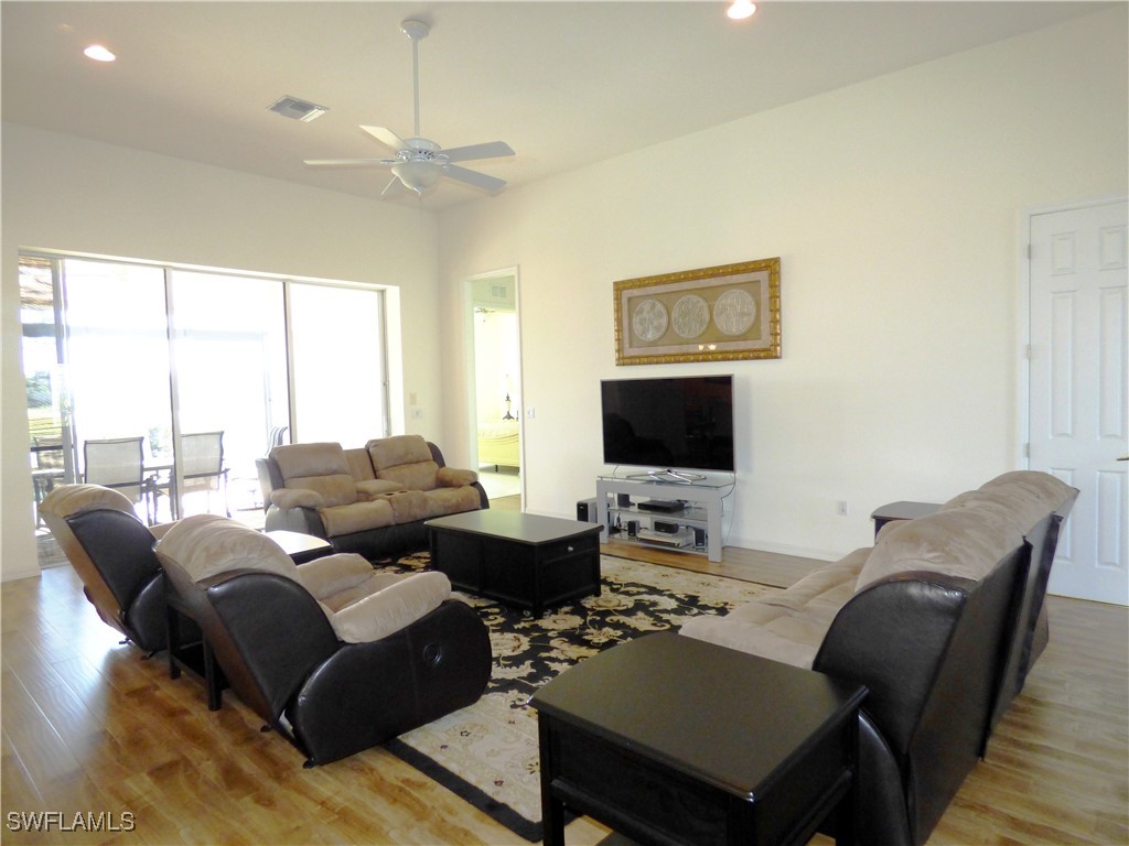 9129 Links Drive