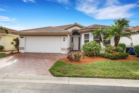9519 Mariners Cove Lane S Fort Myers FL 33919