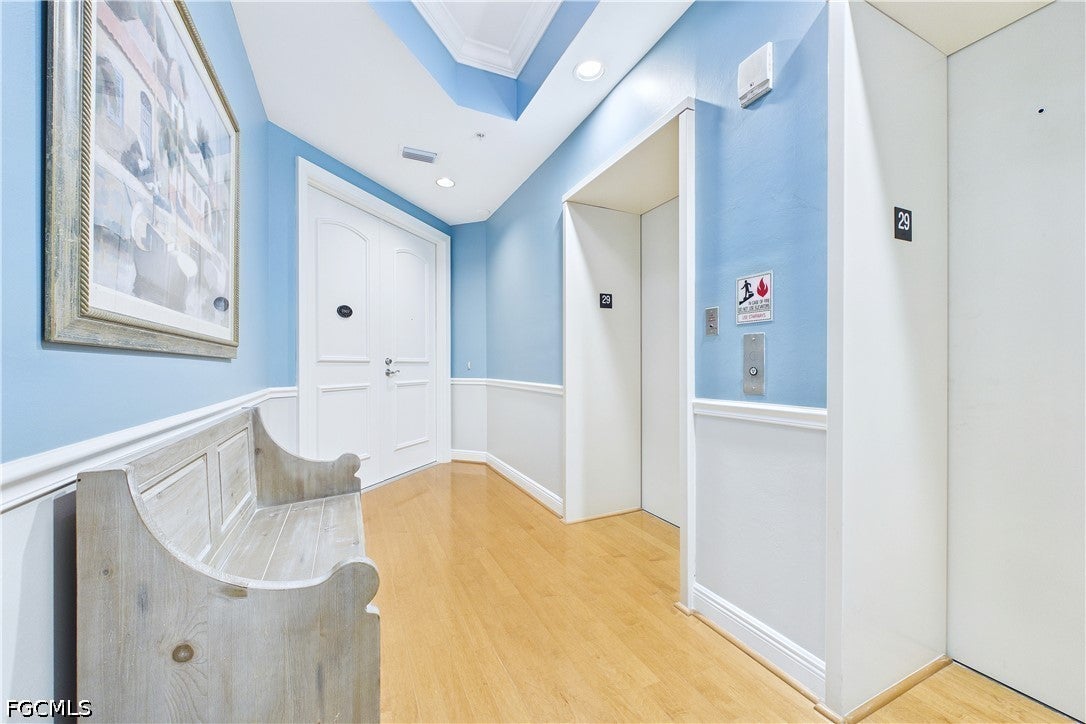 2090 W First Street G2907
