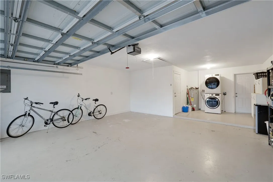 Estero, Florida 33928, United States, 3 Bedrooms Bedrooms, ,2 BathroomsBathrooms,Residential,Pending,10733