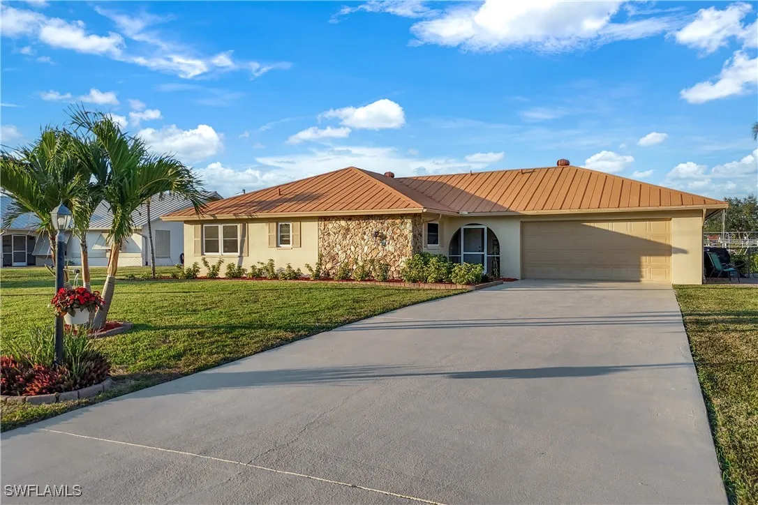 Estero, Florida 33928, United States, 3 Bedrooms Bedrooms, ,2 BathroomsBathrooms,Residential,Pending,10733