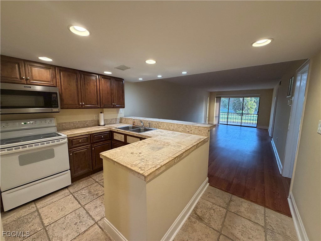 3920 Orange Grove Boulevard 3