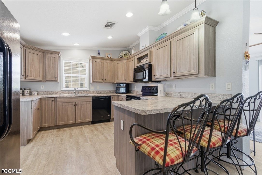 5558 Palm Beach Boulevard 249