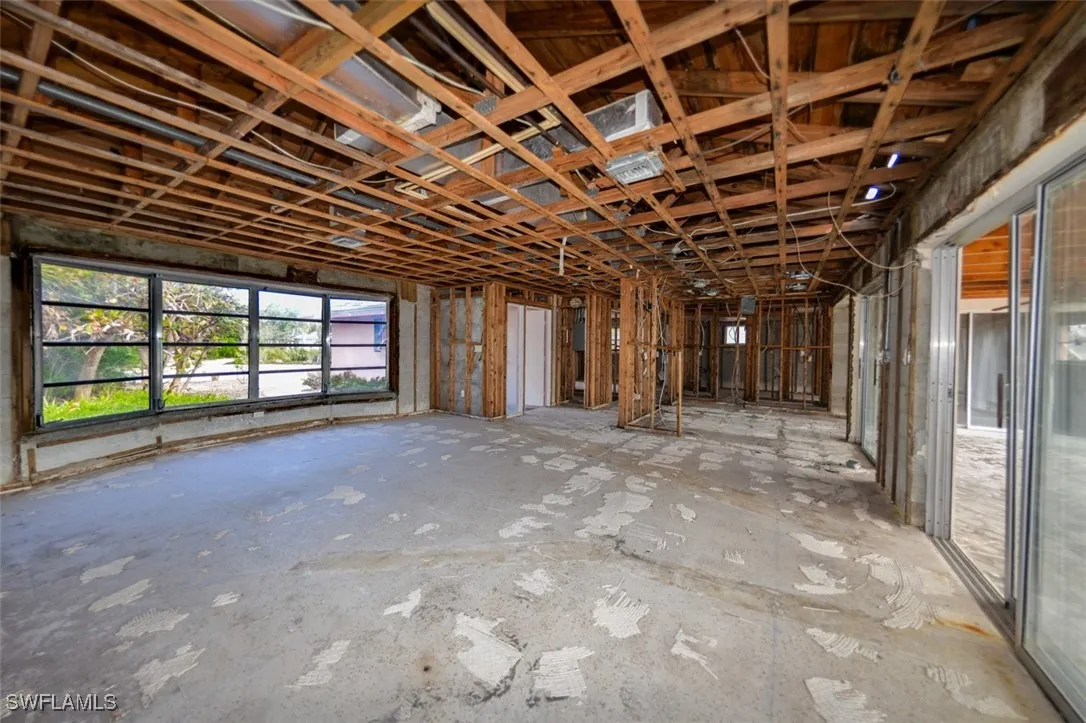 Sanibel, Florida 33957, United States, 3 Bedrooms Bedrooms, ,2 BathroomsBathrooms,Residential,Pending,30624