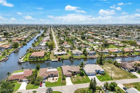 3209 SE 1st Court Cape Coral FL 33904