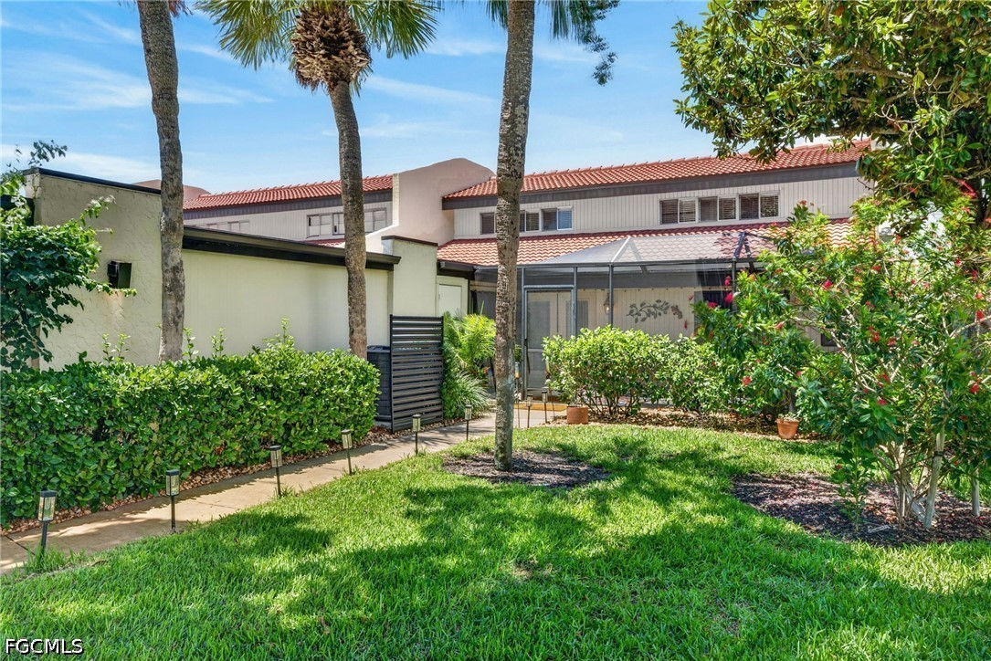 4466 W Mainmast Court