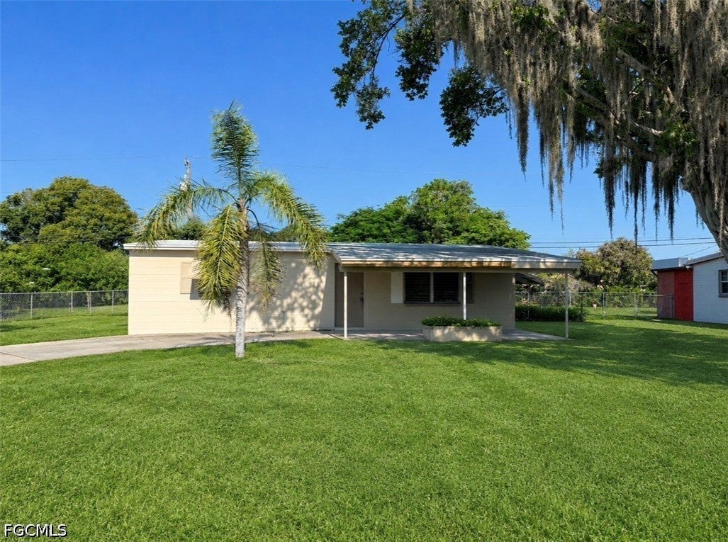 Photo 1 of 18 — 27 Apache Street, Lehigh Acres, FL 33936
