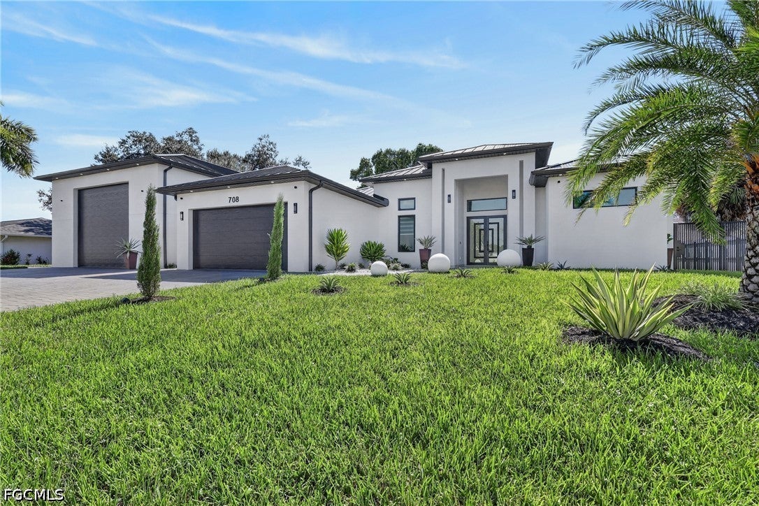 708 SW 10th Street