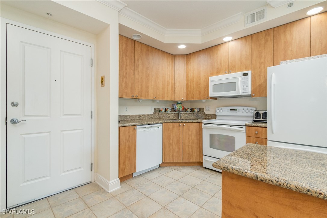 2825 Palm Beach Boulevard 205