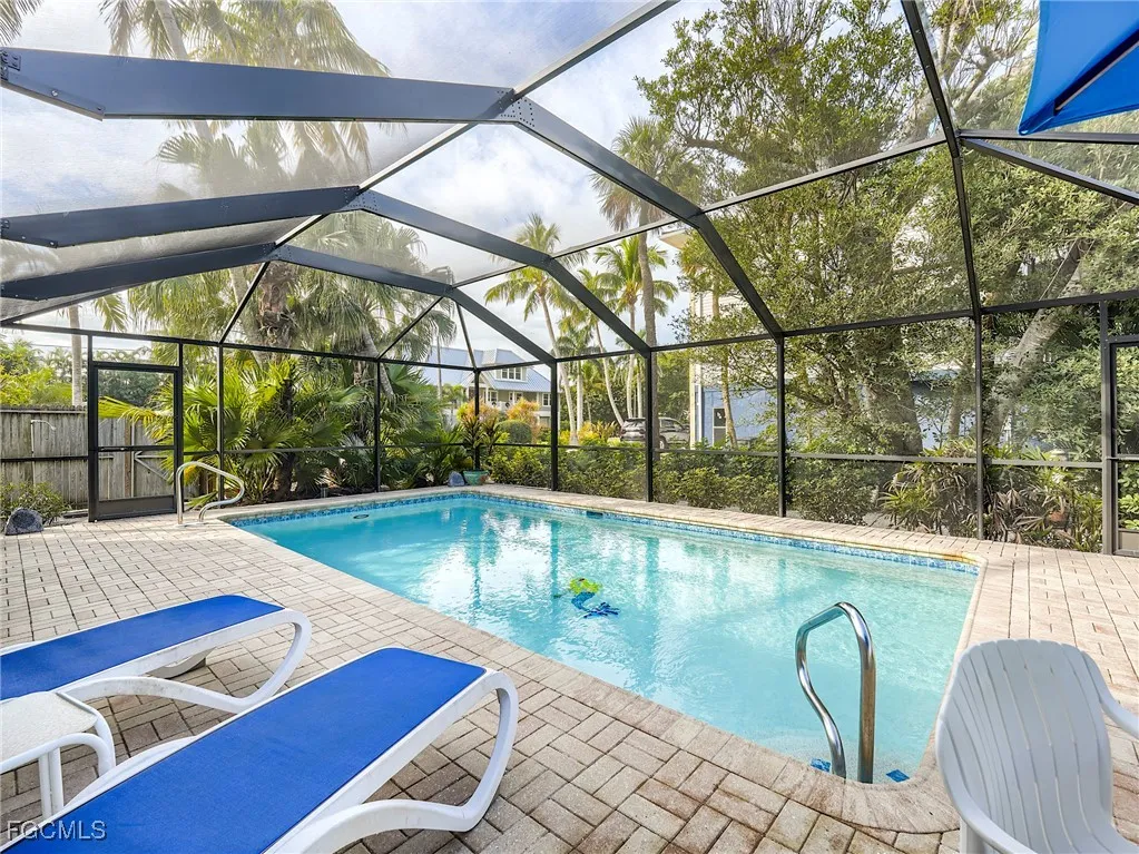 Captiva, Florida, 33924, United States, 2 Bedrooms Bedrooms, ,2 BathroomsBathrooms,Residential,Active,2008229