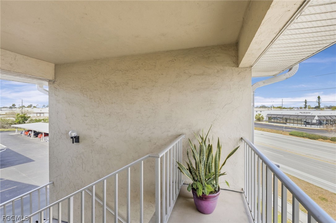 2244 Winkler Avenue 301