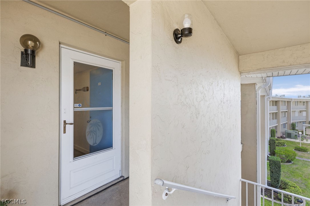 2244 Winkler Avenue 301