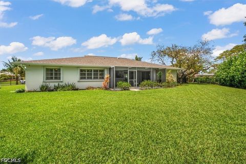 Tiny photo for 5161 Tanglewood Parkway, Fort Myers, FL 33919 (MLS # 2026017841)