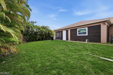 Tiny photo for 403 SW 28th Place, Cape Coral, FL 33991 (MLS # 2026018862)