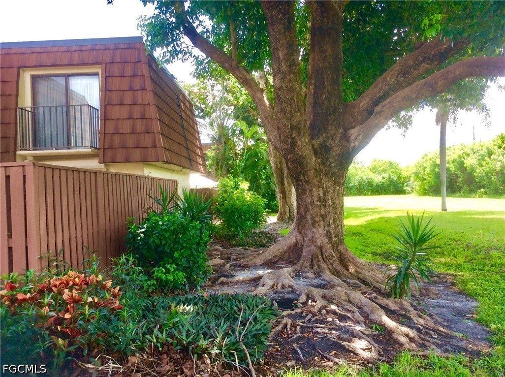5249 Cedarbend Drive 3